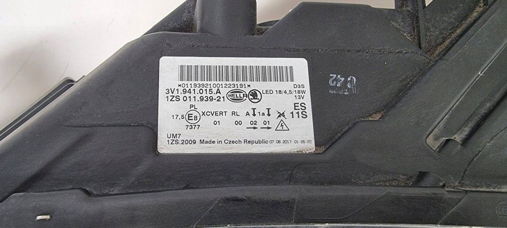 Frontscheinwerfer Skoda Superb III 3V1941016A 3V1941015A Xenon Rechts oder Links
