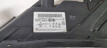 Laden Sie das Bild in den Galerie-Viewer, Frontscheinwerfer Skoda Superb III 3V1941016A 3V1941015A Xenon Rechts oder Links