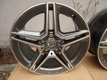 Laden Sie das Bild in den Galerie-Viewer, 1x Alufelge 18 Zoll 8.0" 5x112 43ET Glanz Schwarz A2134016300 Mercedes-Benz W213 FEL8088506314pz