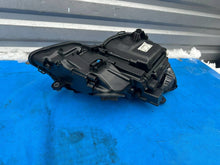 Laden Sie das Bild in den Galerie-Viewer, Frontscheinwerfer Mercedes-Benz A2128205761 009702070094235 Links Headlight SCH2976475899ja