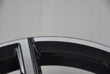 Laden Sie das Bild in den Galerie-Viewer, 1x Alufelge 18 Zoll 8.5" 5x112 40ET Glanz Graphit 6897082 BMW Mg Rim Wheel FEL9224259799rc