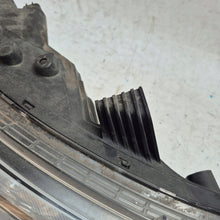 Laden Sie das Bild in den Galerie-Viewer, Frontscheinwerfer Hyundai I20 II 92102-C8000 Rechts Scheinwerfer Headlight