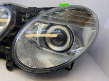 Laden Sie das Bild in den Galerie-Viewer, Frontscheinwerfer Mercedes-Benz W211 A2118203561 Links Scheinwerfer Headlight SCH2744171389ld