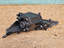 Laden Sie das Bild in den Galerie-Viewer, Frontscheinwerfer Mitsubishi Space Rechts Scheinwerfer Headlight