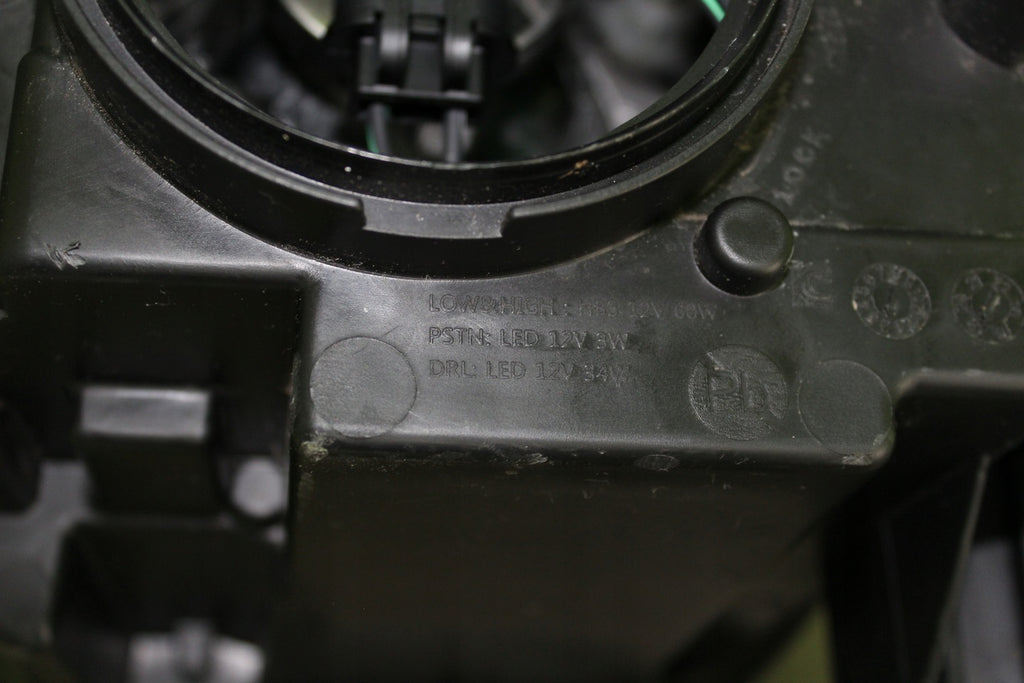 Frontscheinwerfer Hyundai Elantra 92102F2500 LED Rechts Scheinwerfer Headlight