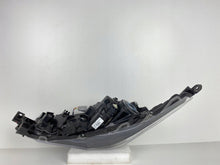 Laden Sie das Bild in den Galerie-Viewer, Frontscheinwerfer Toyota Corolla 81150-02T31 LED Ein Stück (Rechts oder Links)