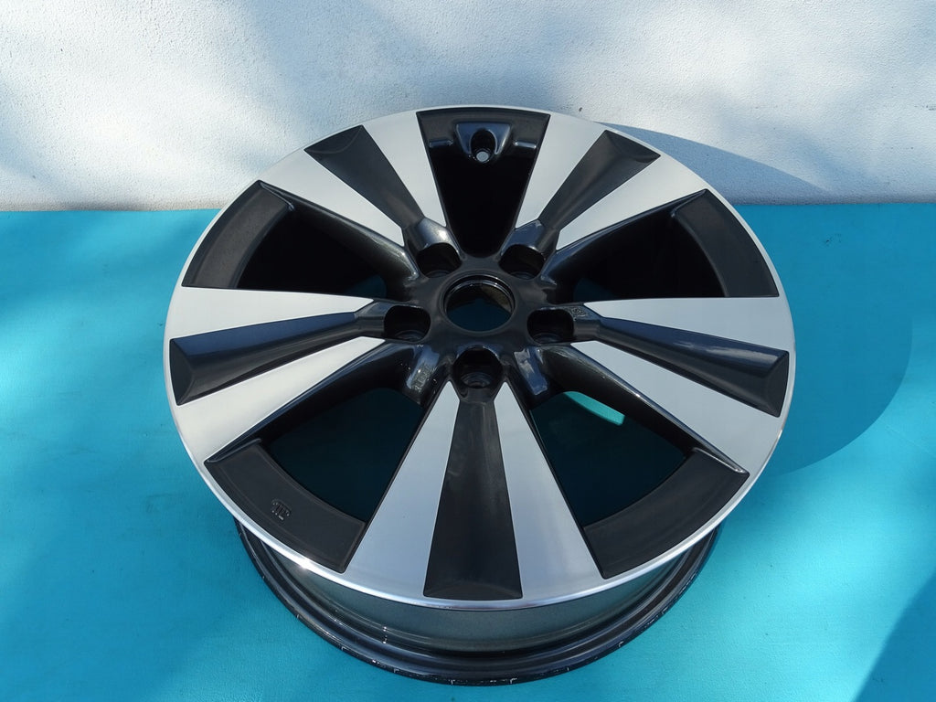 1x Alufelge 17 Zoll 6.5" 5x114.3 45ET Glanz Graphit N50701 Mg Pulsar Rim Wheel