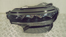 Laden Sie das Bild in den Galerie-Viewer, Frontscheinwerfer Skoda Karoq 57B941009 LED Links Scheinwerfer Headlight SCH1483257701py