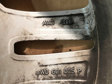 Load image into Gallery viewer, 1x Alufelge 17 Zoll 7.0&quot; 5x112 42ET 8W0601025P Audi A4 B9 Rim Wheel