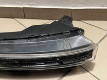 Laden Sie das Bild in den Galerie-Viewer, Frontscheinwerfer Hyundai Bayon Full LED Rechts Scheinwerfer Headlight