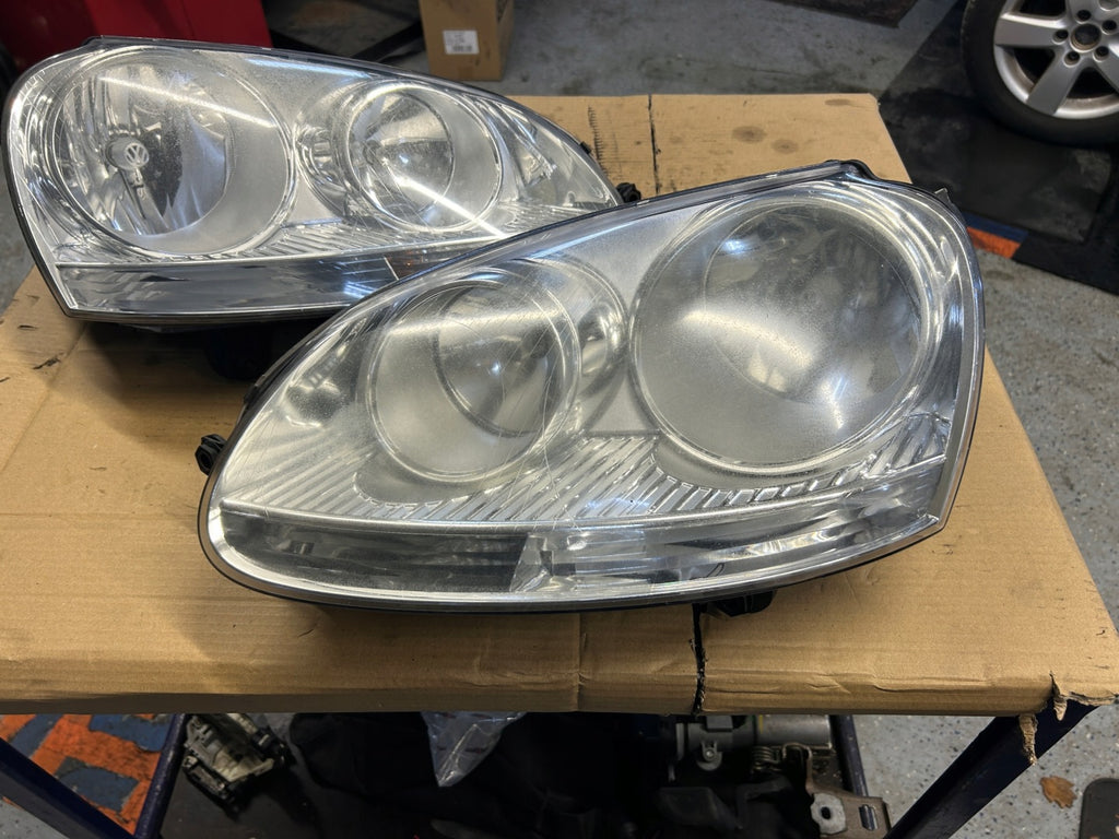 Frontscheinwerfer VW Golf V 1K6941006N Ein Satz Scheinwerfer Headlight SCH2557541437fg
