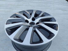 Laden Sie das Bild in den Galerie-Viewer, 1x Alufelge 17 Zoll 7.0&quot; 4x108 29ET 9802462277 Peugeot 3008 Rim Wheel