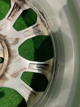 Laden Sie das Bild in den Galerie-Viewer, 1x Alufelge 17 Zoll 7.0&quot; 5x108 50ET JX7C-1007-F1A Ford Focus Rim Wheel