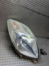 Load image into Gallery viewer, Frontscheinwerfer Toyota Yaris 811100D120 Rechts Scheinwerfer Headlight SCH2238744836oy