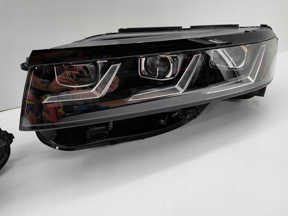 Frontscheinwerfer VW Touareg Cr7 992941592BG Ein Satz Scheinwerfer Headlight SCH1380033136yw