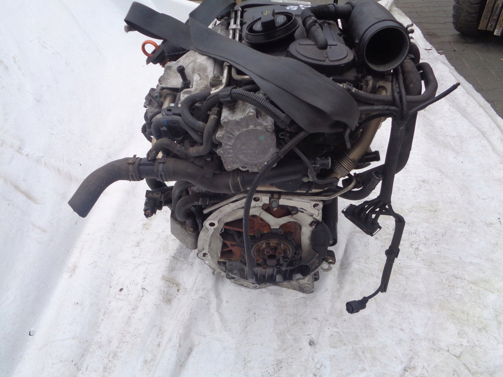 Motor Skoda VW AZV 2.0 TDI 136PS 100kW 181TKm Diesel Engine Komplett