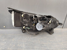 Laden Sie das Bild in den Galerie-Viewer, Frontscheinwerfer Dacia Sandero III Logan 260602561R LED Links Headlight