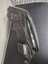 Laden Sie das Bild in den Galerie-Viewer, Frontscheinwerfer Mazda 3 Bp Links Scheinwerfer Headlight SCH2237510923fa