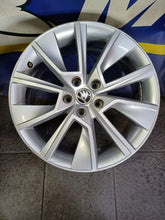 Load image into Gallery viewer, 1x Alufelge 18 Zoll 7.5" 5x112 48ET Glanz Silber 5E3601025L Skoda Octavia Iv FEL2364494201jy