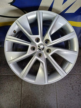 Load image into Gallery viewer, 1x Alufelge 18 Zoll 7.5" 5x112 48ET Glanz Silber 5E3601025L Skoda Octavia Iv FEL2364494201jy