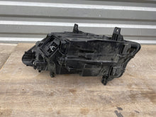 Laden Sie das Bild in den Galerie-Viewer, Frontscheinwerfer Mercedes-Benz Sprinter A9109065800 90139119AF Rechts Headlight