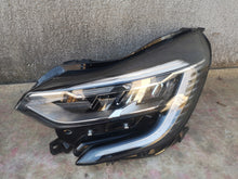 Laden Sie das Bild in den Galerie-Viewer, Frontscheinwerfer Renault Captur 26060-1693R Links Scheinwerfer Headlight SCH7378097131ct