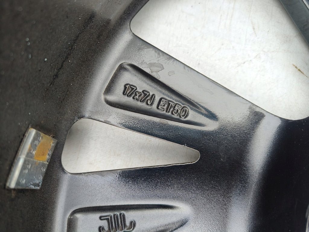 1x Alufelge 17 Zoll 7.0" 5x114.3 50ET -PW457-02001 Toyota Corolla Rim Wheel