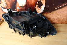 Laden Sie das Bild in den Galerie-Viewer, Frontscheinwerfer Mercedes-Benz Sprinter A9109067100 Links Headlight SCH2440765320qe