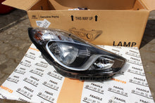 Laden Sie das Bild in den Galerie-Viewer, Frontscheinwerfer Hyundai Ix20 921021K000 Rechts Scheinwerfer Headlight SCH6429859904uf