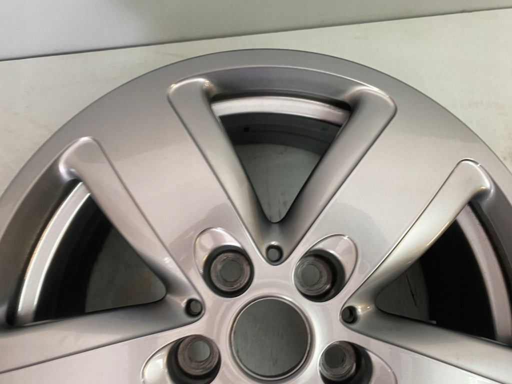 1x Alufelge 16 Zoll 7.0" 5x112 47ET Glanz Grau 6897609 BMW 1 F40 Rim Wheel