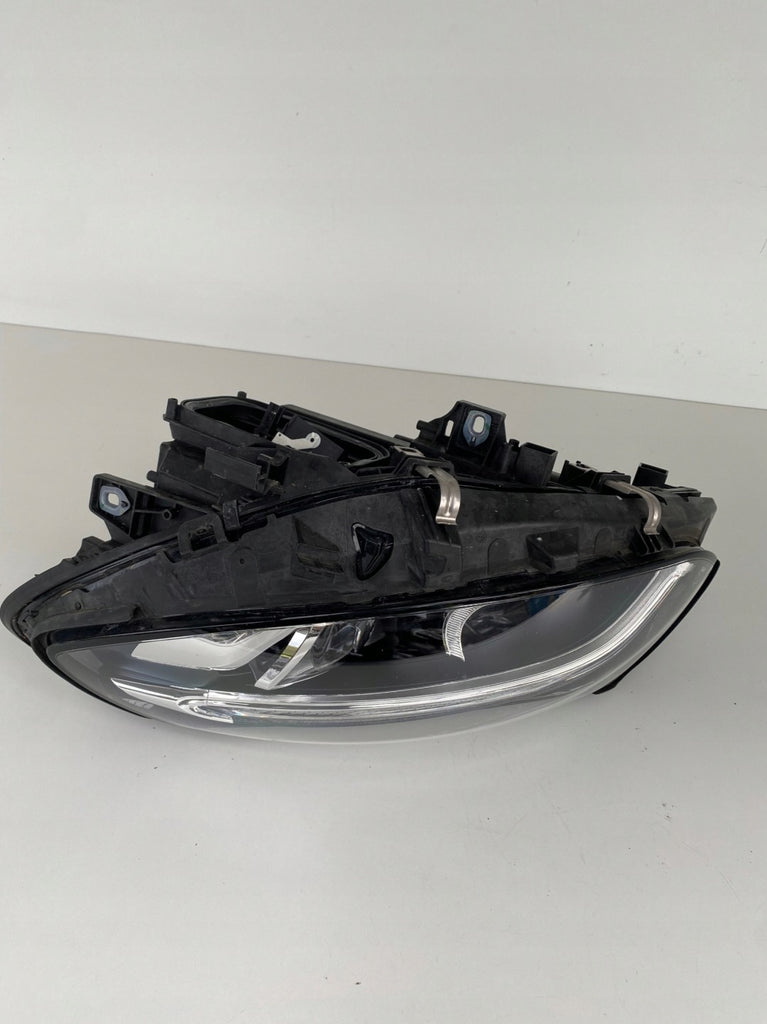 Frontscheinwerfer Mercedes-Benz W246 A2469066901 Links Scheinwerfer Headlight SCH2123074186es