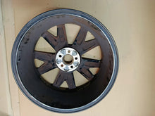 Laden Sie das Bild in den Galerie-Viewer, 1x Alufelge 18 Zoll 7.0&quot; 5x112 39ET 2GM601025Q Skoda T-Cross Rim Wheel