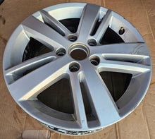 Load image into Gallery viewer, 1x Alufelge 16 Zoll 6.5" 5x112 50ET Glanz Silber 5K0601025AM VW Golf Touran FEL4198203998rx