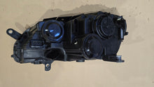 Laden Sie das Bild in den Galerie-Viewer, Frontscheinwerfer VW Passat B7 3AB941006 FALSE Scheinwerfer Headlight SCH2245279581gk