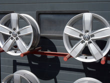 Load image into Gallery viewer, 4x Alufelge 15 Zoll 5.5" 5x100 40ET Glanz Silber 2G0071495 Skoda Fabia IV Polo FEL3295865317jm