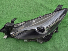 Laden Sie das Bild in den Galerie-Viewer, Frontscheinwerfer Mazda 3 BSP551040 Full LED Links Scheinwerfer Headlight SCH2122003615yl