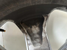 Laden Sie das Bild in den Galerie-Viewer, 1x Alufelge 18 Zoll 7.5&quot; 5x108 31471553 Volvo Xc40 Rim Wheel