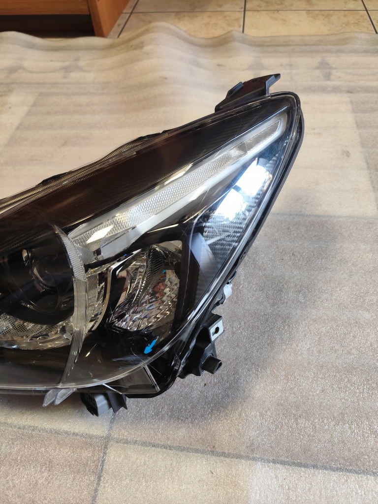 Frontscheinwerfer Mazda D09K-51040 Links Scheinwerfer Headlight SCH2693312611jz