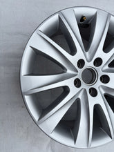 Load image into Gallery viewer, 1x Alufelge 17 Zoll 7.0" 5x112 43ET Glanz Silber 5N0601025M VW I Rim Wheel FEL3918556252of