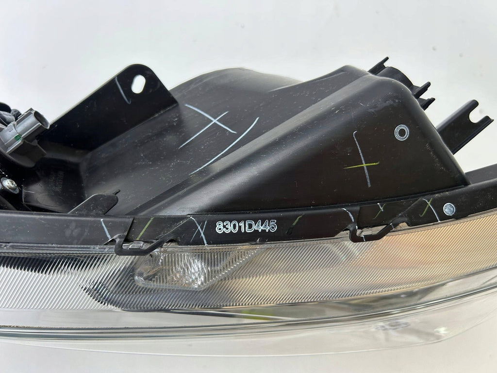 Frontscheinwerfer Mitsubishi Space Star 8301D445 Links Scheinwerfer Headlight