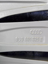 Load image into Gallery viewer, 1x Alufelge 17 Zoll 6.5&quot; 5x112 33ET Glanz Silber 8U0601025E Audi Q3 Rim Wheel