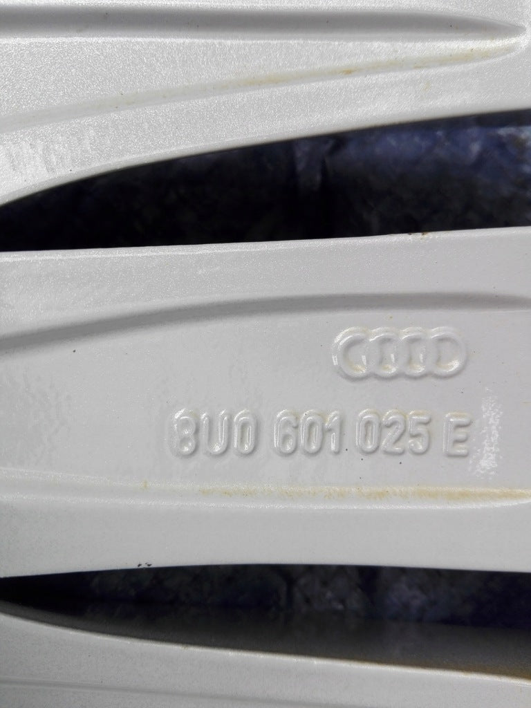 1x Alufelge 17 Zoll 6.5" 5x112 33ET Glanz Silber 8U0601025E Audi Q3 Rim Wheel FEL3023318495xy