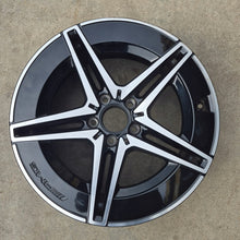 Laden Sie das Bild in den Galerie-Viewer, 1x Alufelge 18 Zoll 7.5" 5x112 40ET Glanz A2064017600 Mercedes-Benz W206 FEL5092643331to