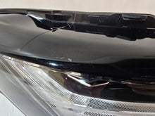 Laden Sie das Bild in den Galerie-Viewer, Frontscheinwerfer Volvo Xc40 32338909 LED Rechts Scheinwerfer Headlight SCH8317533263vc