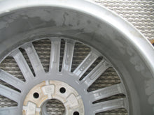 Laden Sie das Bild in den Galerie-Viewer, 1x Alufelge 17 Zoll 7.0" 5x120 55ET 7E0601025J VW Multivan Rim Wheel FEL7651209348zx
