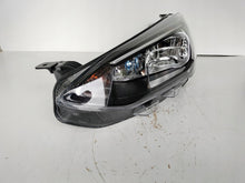 Laden Sie das Bild in den Galerie-Viewer, Frontscheinwerfer Ford Focus MX7B-13E015-CC Links Scheinwerfer Headlight