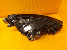 Laden Sie das Bild in den Galerie-Viewer, Frontscheinwerfer BMW 2 Active Tourer U06 5A42247 LED Links Headlight