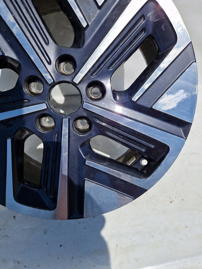 1x Alufelge 17 Zoll 7.0" 5x114.3 50ET 52910-DD100 Hyundai Kona Rim Wheel