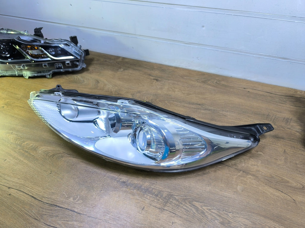 Frontscheinwerfer Ford Fiesta H1BB-009 Links Scheinwerfer Headlight SCH3853419373wa