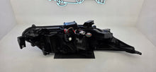 Laden Sie das Bild in den Galerie-Viewer, Frontscheinwerfer Mitsubishi Eclipse Cross I Full LED Links Headlight SCH8601285041wr